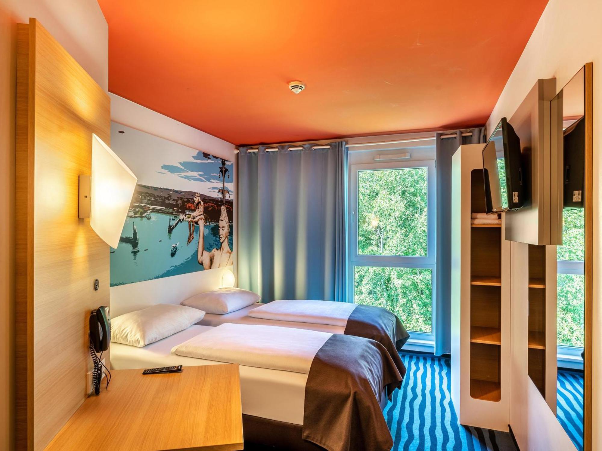 B&B Hotel Konstanz Bagian luar foto