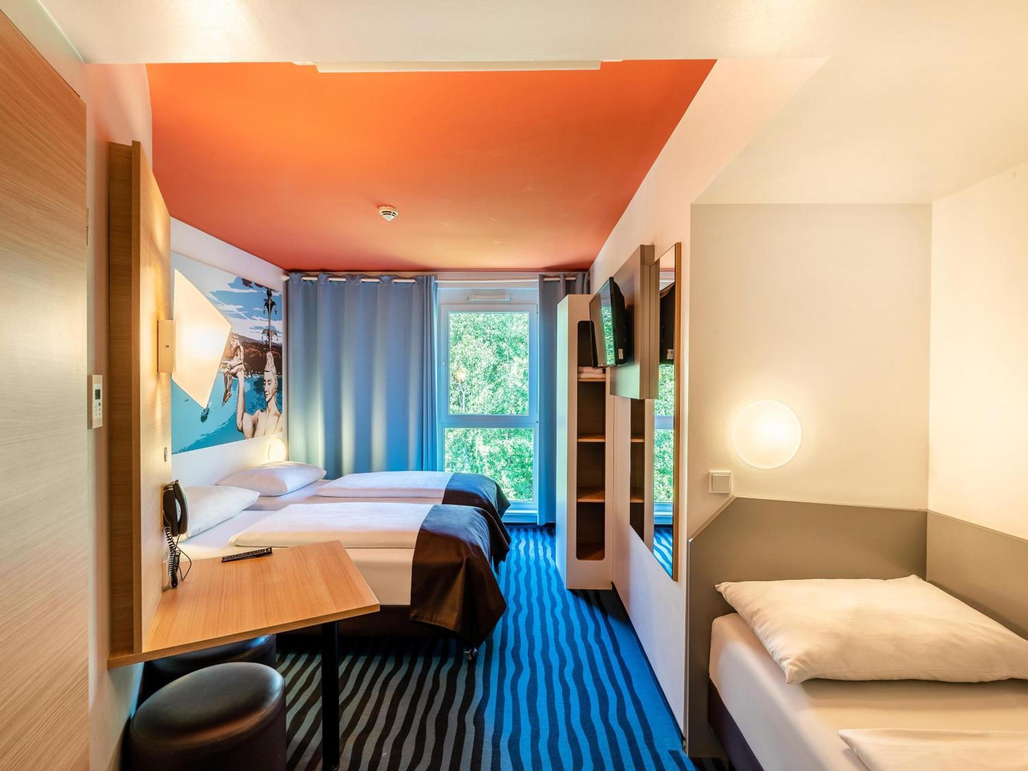 B&B Hotel Konstanz Bagian luar foto